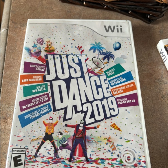 Wii games 10 each - Picture 1 of 13